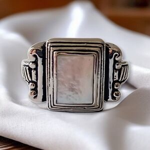 Premier Designs Abalone Ring 6.5 Park City Silver Tone Victorian Mother Of Pearl